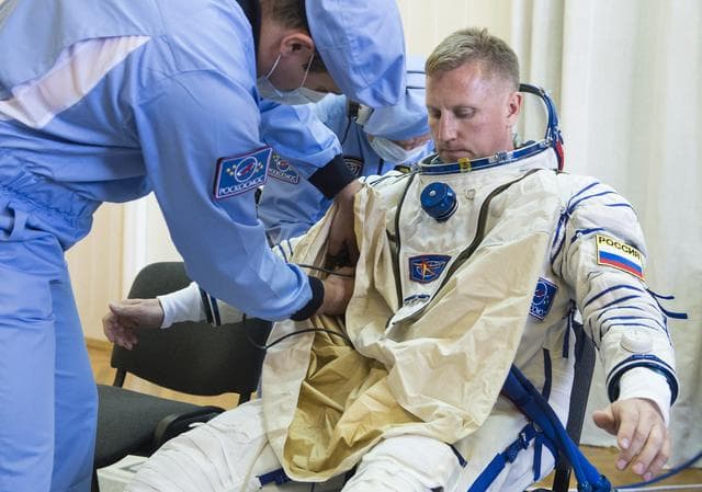 NASA image: Expedition 56 Preflight