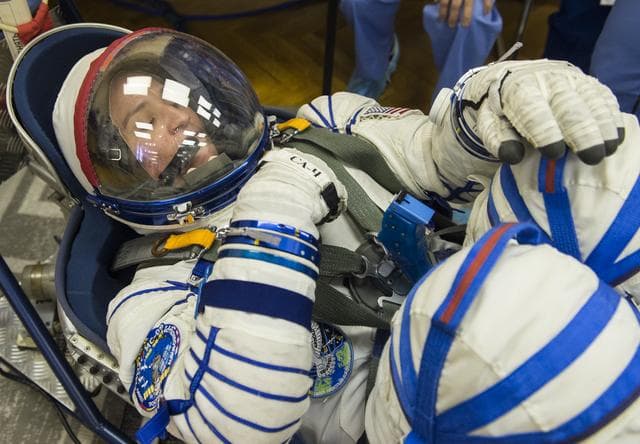 NASA image: Expedition 56 Preflight