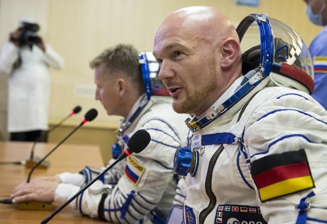 NASA image: Expedition 56 Preflight