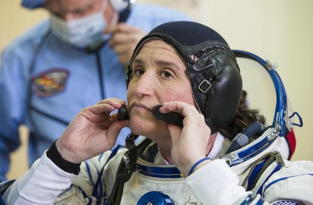 NASA image: Expedition 56 Preflight