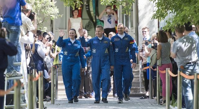 NASA image: Expedition 56 Preflight