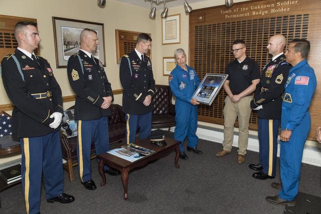 Astronauts Vande Hei and Acaba at the Arlington National Cemeter