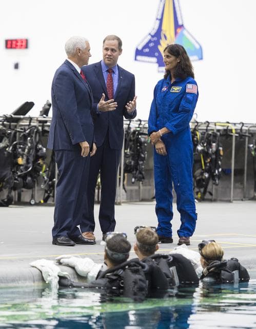 NASA image: VP Pence visits Johnson Space Center