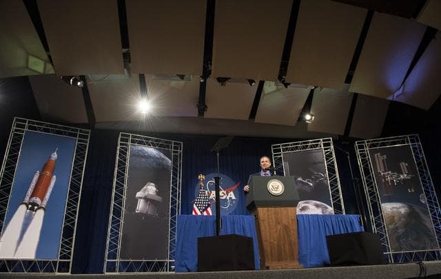 NASA image: VP Pence Visits Johnson Space Center