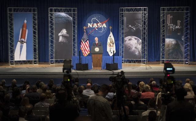 NASA image: VP Pence Visits Johnson Space Center