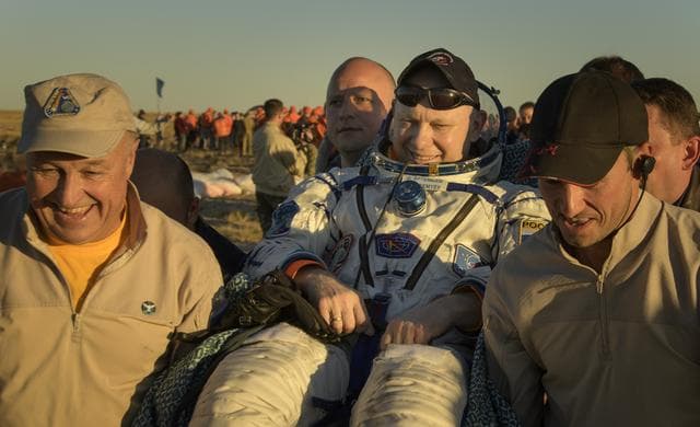 NASA image: Expedition 56 Soyuz MS-08 Landing
