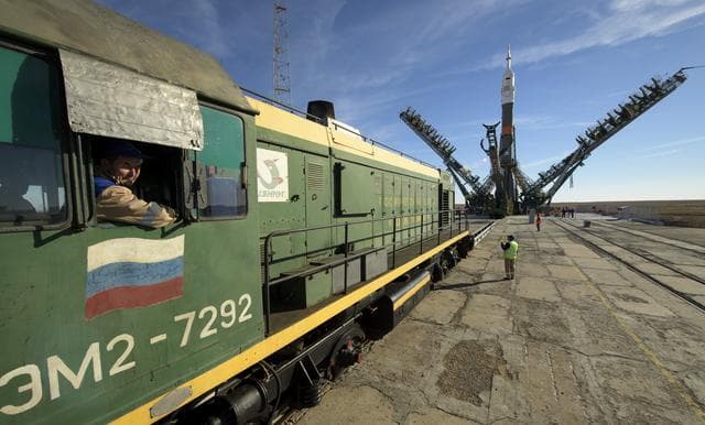 NASA image: Expedition 57 Soyuz Rollout