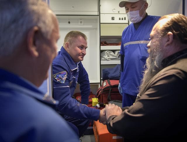 NASA image: Expedition 57 Crew Returns to Baikonur