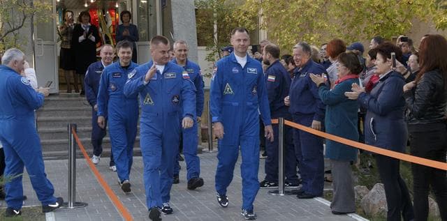 NASA image: Expedition 57 Preflight
