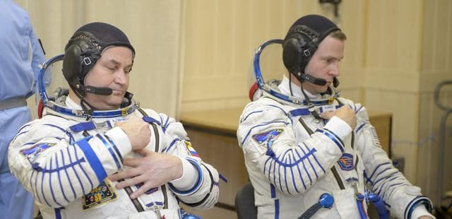 NASA image: Expedition 59 Preflight