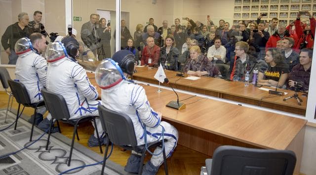 NASA image: Expedition 59 Preflight
