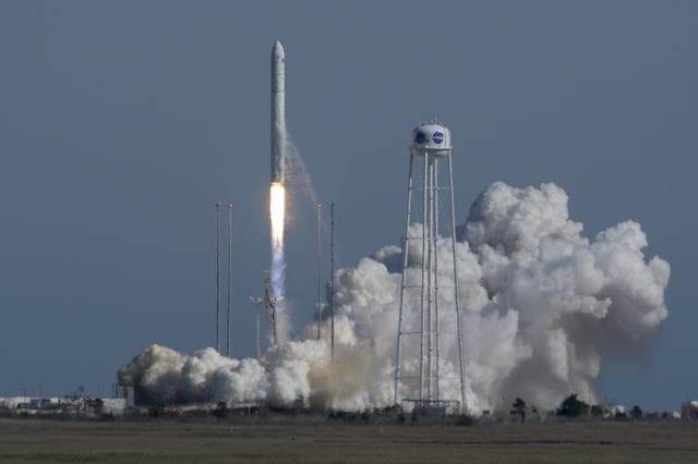 NASA image: Northrop Grumman Antares CRS-11 Launch