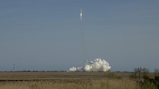 NASA image: Northrop Grumman Antares CRS-11 Launch