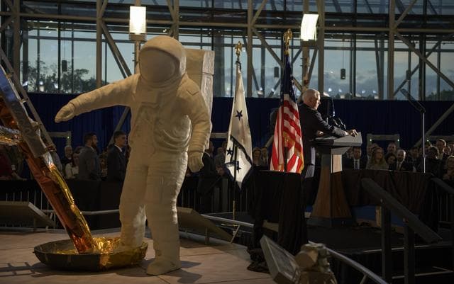 NASA image: Premiere "Apollo 11: First Steps Edition"