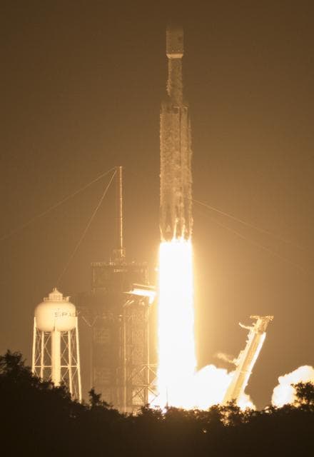 NASA image: SpaceX Falcon Heavy DoD STP-2 Launch