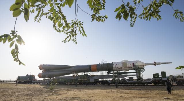 Expedition 60 Soyuz Rollout
