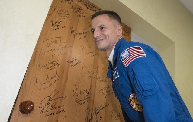 NASA image: Expedition 60 Preflight