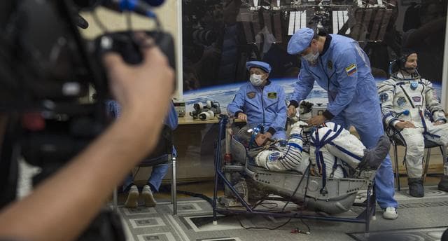 NASA image: Expedition 60 Preflight