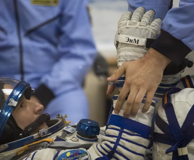 NASA image: Expedition 60 Preflight