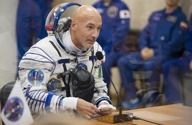 NASA image: Expedition 60 Preflight