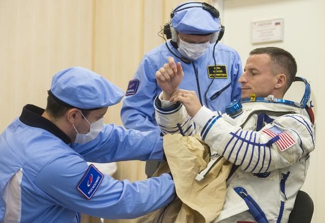 NASA image: Expedition 60 Preflight