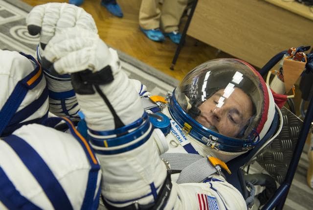NASA image: Expedition 60 Preflight
