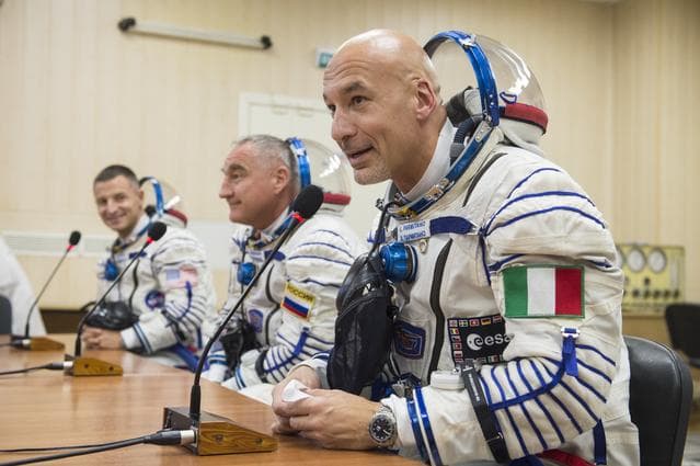 NASA image: Expedition 60 Preflight