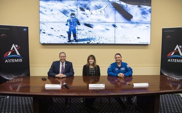 NASA image: Women's Caucus Event on Artemis