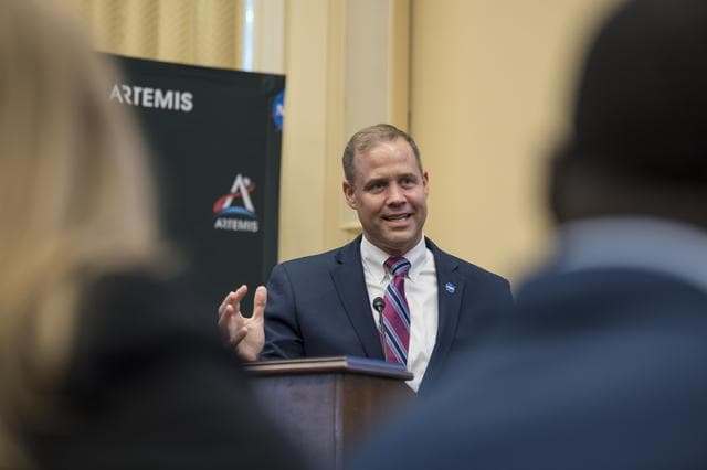 NASA image: Women's Caucus Event on Artemis