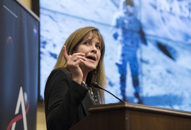 NASA image: Women's Caucus Event on Artemis