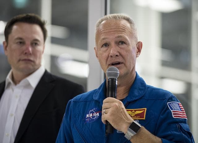 NASA image: NASA Administrator Visits SpaceX HQ