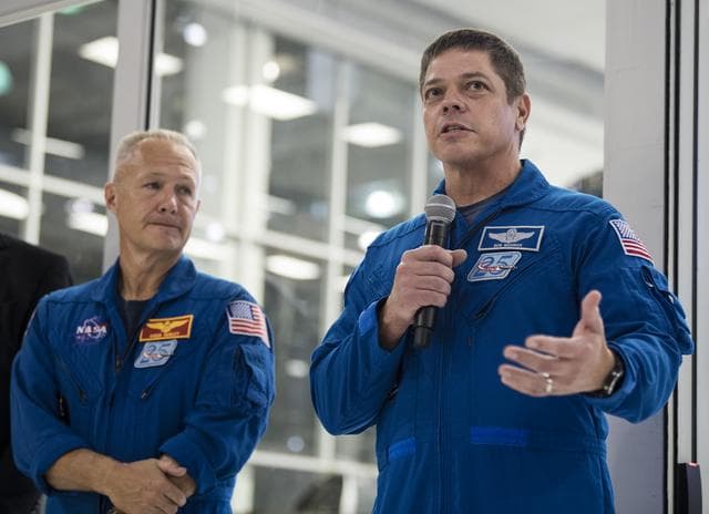 NASA image: NASA Administrator Visits SpaceX HQ