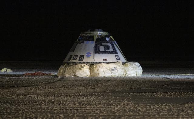 NASA image: Boeing CST-100 Starliner Landing