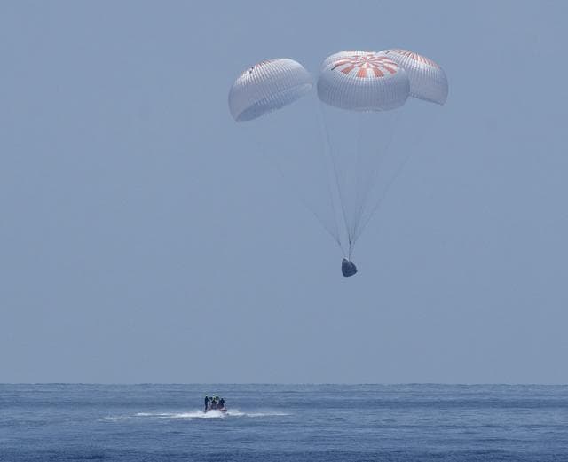 NASA image: SpaceX Demo-2 Landing