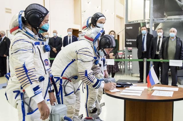 NASA image: Expedition 64 Crew Qualification Exams