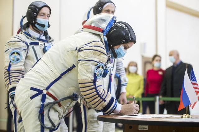 NASA image: Expedition 64 Crew Qualification Exams