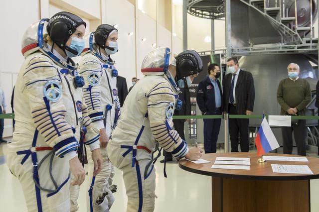 NASA image: Expedition 64 Crew Qualification Exams