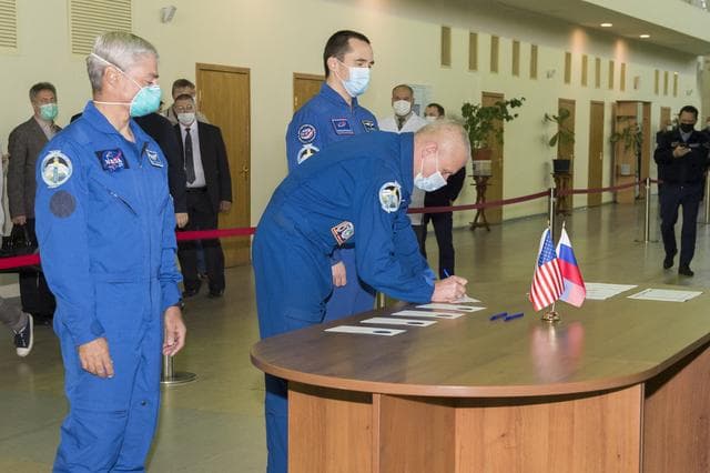 NASA image: Expedition 64 Crew Qualification Exams