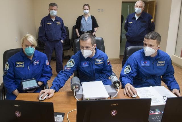 NASA image: Expedition 64 Preflight