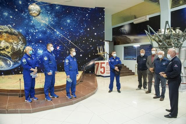 NASA image: Expedition 64 Preflight