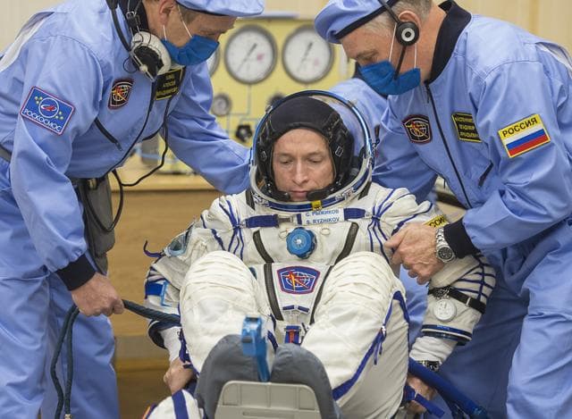 NASA image: Expedition 64 Preflight