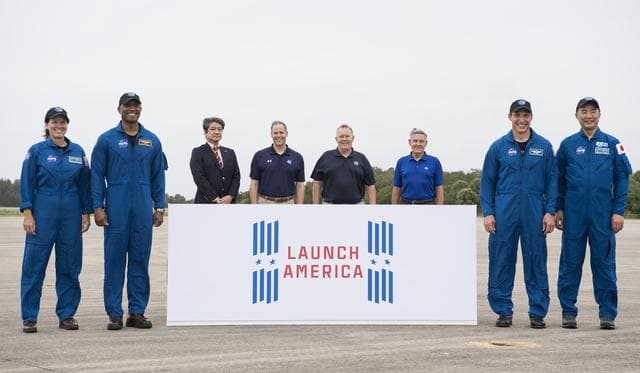 NASA image: SpaceX Crew-1 Crew Arrival