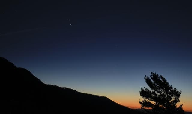 NASA image: Saturn and Jupiter Conjunction