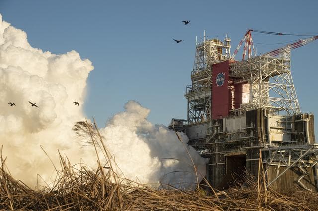 NASA image: Hot Fire Test of SLS Rocket Core Stage