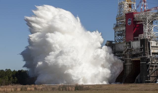 NASA image: Second Hot Fire Test of SLS Rocket Core Stage