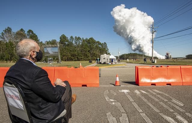 NASA image: Second Hot Fire Test of SLS Rocket Core Stage