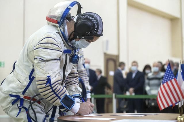 NASA image: Expedition 65 Crew Qualification Exams