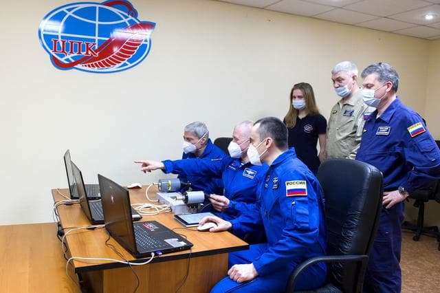 NASA image: Expedition 65 Preflight
