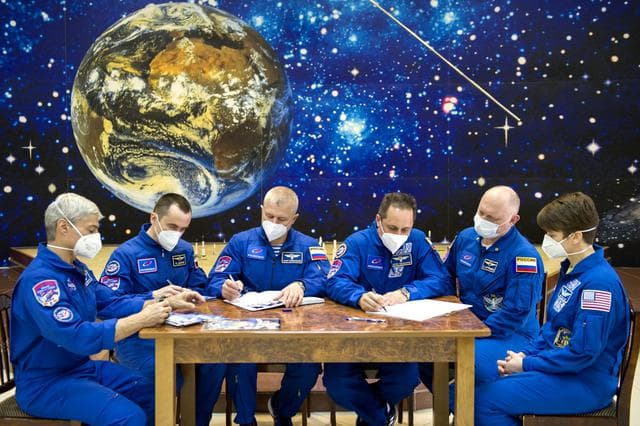 NASA image: Expedition 65 Preflight