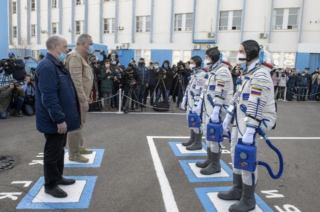 NASA image: Expedition 65 Preflight